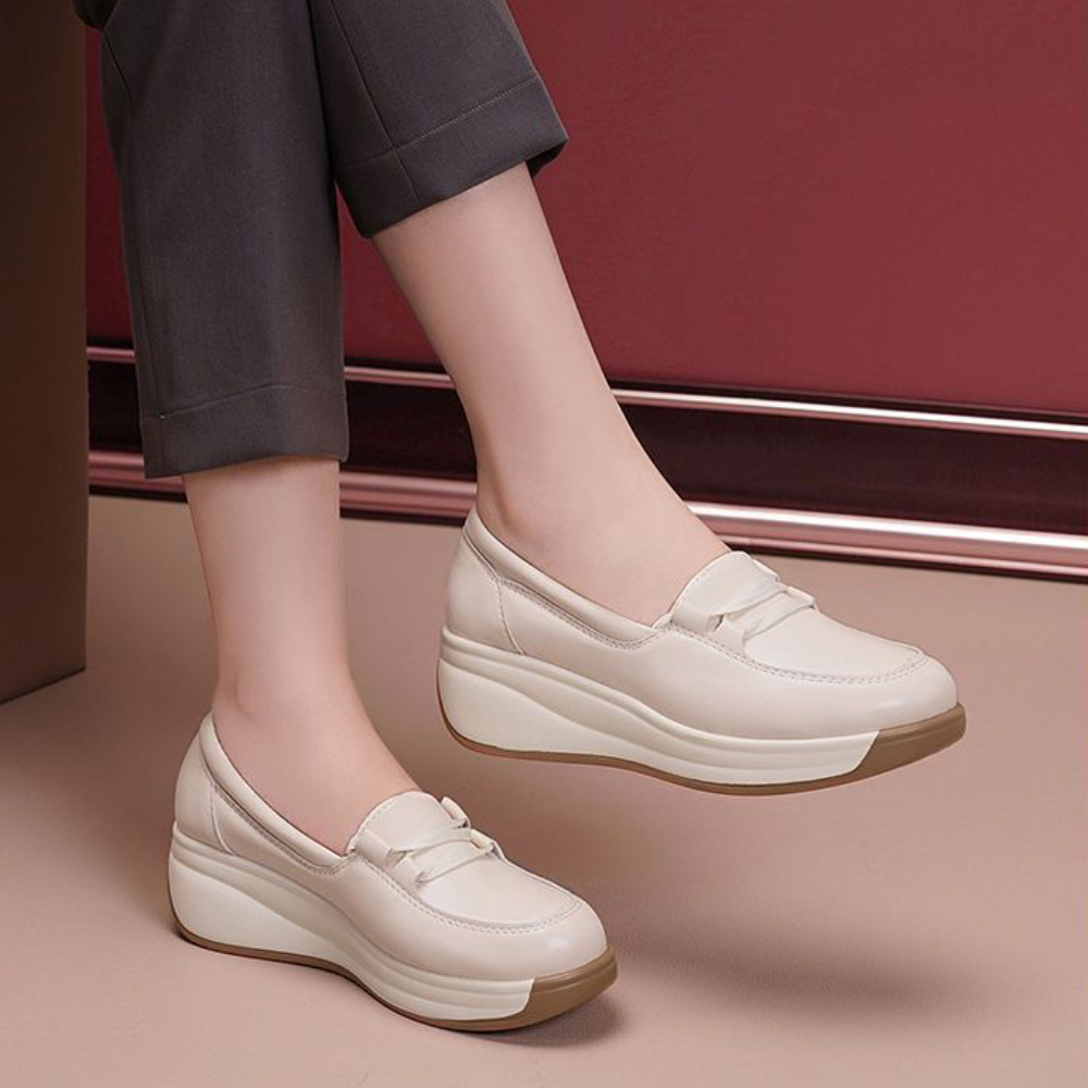 2023 erittäin kevyet hengittävät kiinteäpohjaiset naisten paksupohjaiset vapaa-ajan kengät