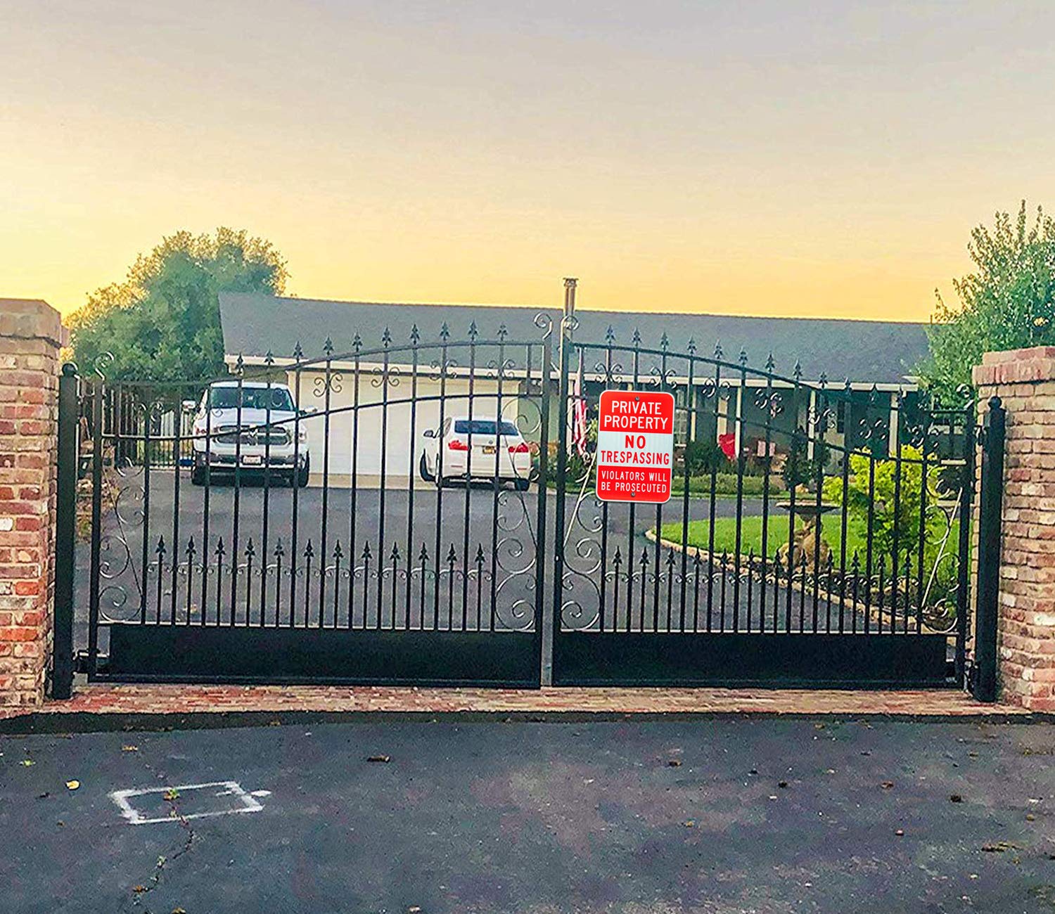 Private Property No Trespassing Sign, Violators Will Be Prosecuted , 18 x 12 Inches Engineer Grade Reflective Sheeting Rust Free Aluminum, Weather Resistant, Waterproof, Durable Ink, Easy to Mount