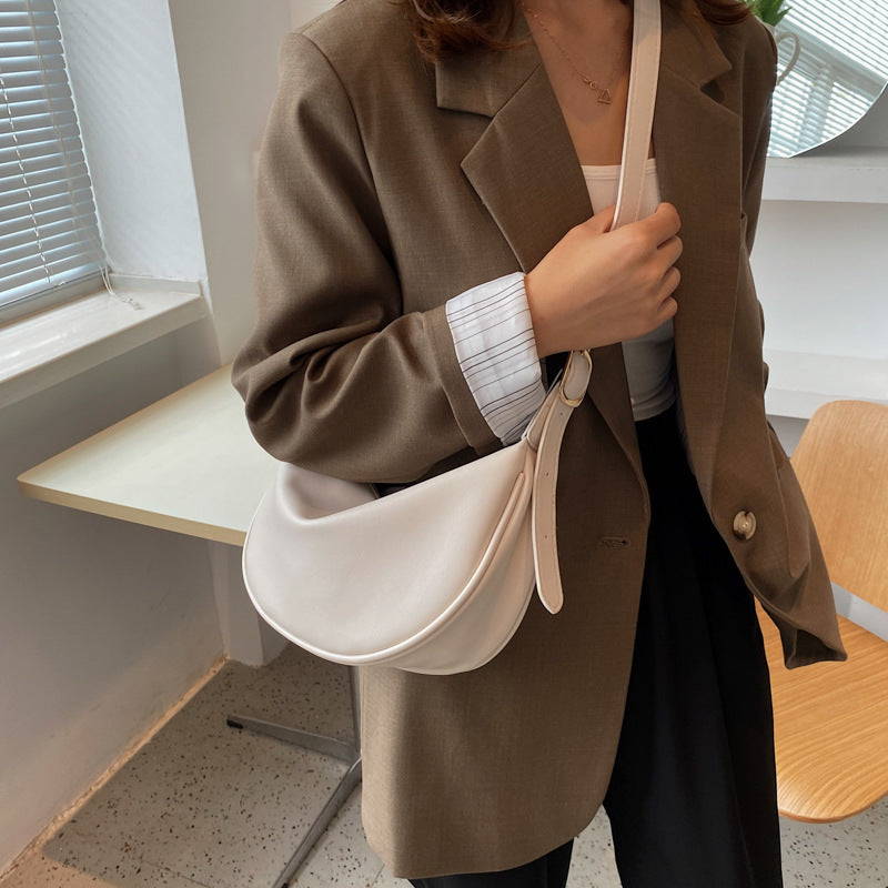 Novinka roku 2022 – dámske vintage tašky, tašky cez rameno