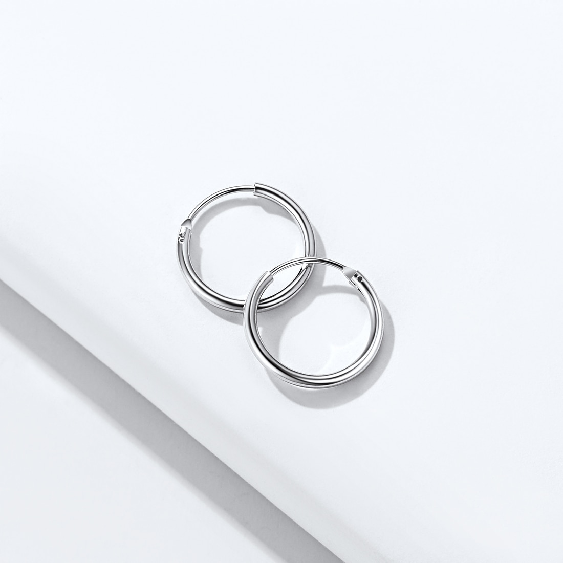 ChicSilver 925 Sterling Silver Small Hoop Earrings Circle Endless Huggie Hoops 15/20/30/50/70mm