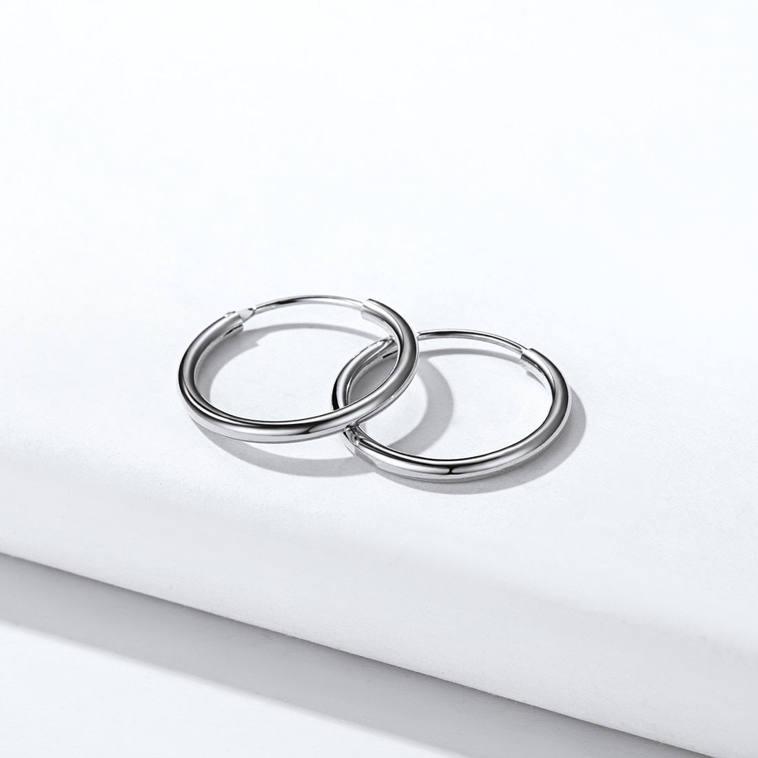 ChicSilver 925 Sterling Silver Small Hoop Earrings Circle Endless Huggie Hoops 15/20/30/50/70mm