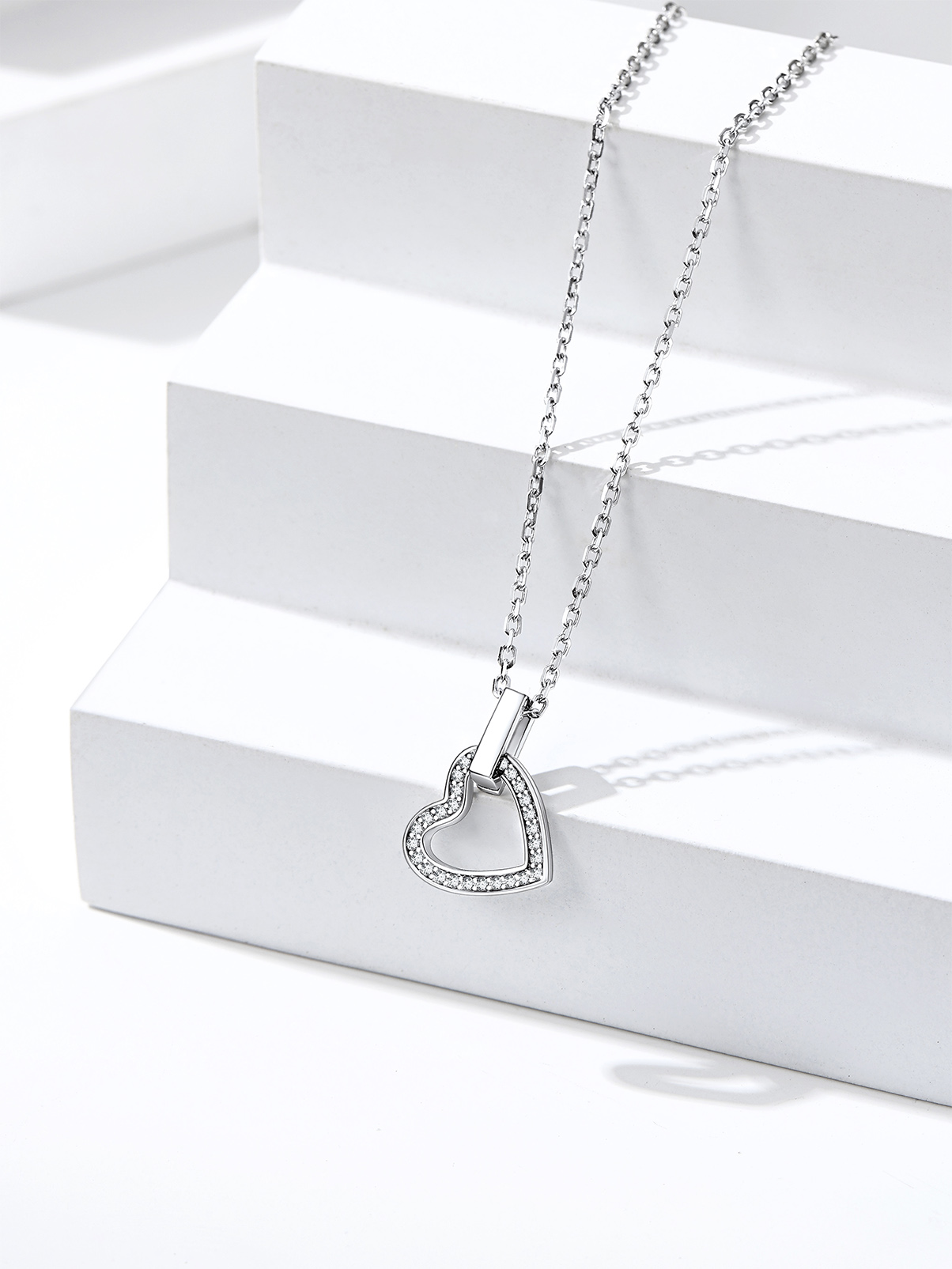 Silvora Women Round Sterling Silver Necklace with Cubic Zirconia, Circle Halo Pendant Necklace Layering Necklace Birthday Christmas Gift