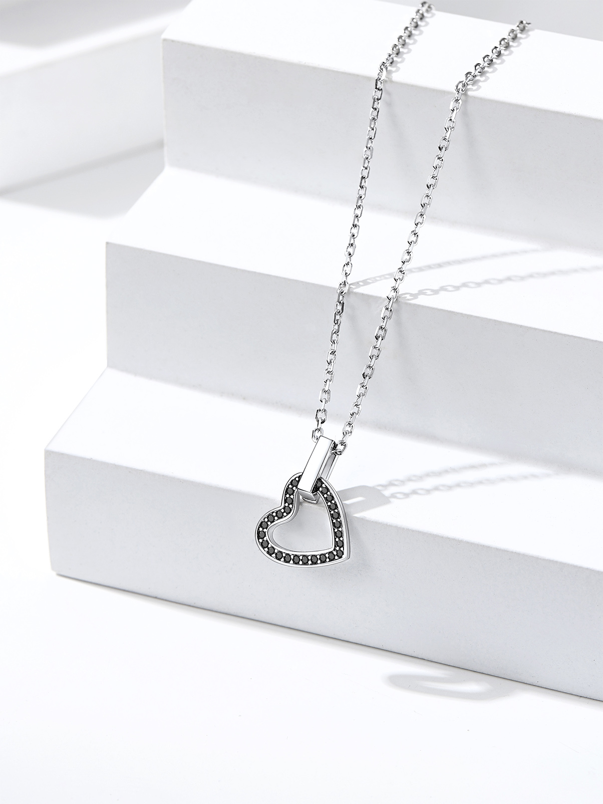 Silvora Women Round Sterling Silver Necklace with Cubic Zirconia, Circle Halo Pendant Necklace Layering Necklace Birthday Christmas Gift