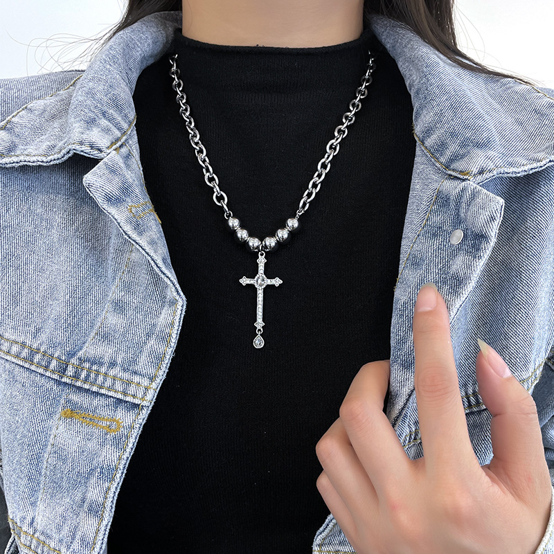 Silver Cross Necklace | Jentle Jewelry