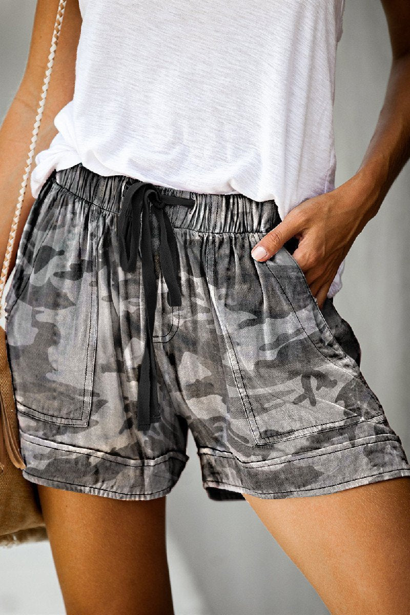 Laceing Camouflage Print Lace-Up Shorts