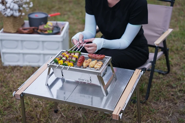Stainless Foldable barbecue rack