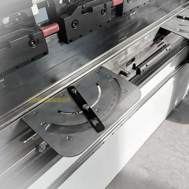 squaring arm for press brake