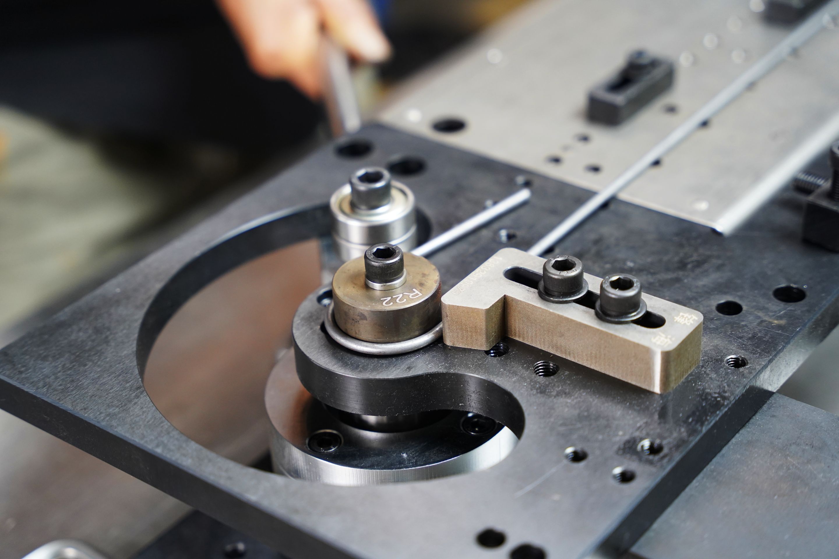 manual multifunction bender