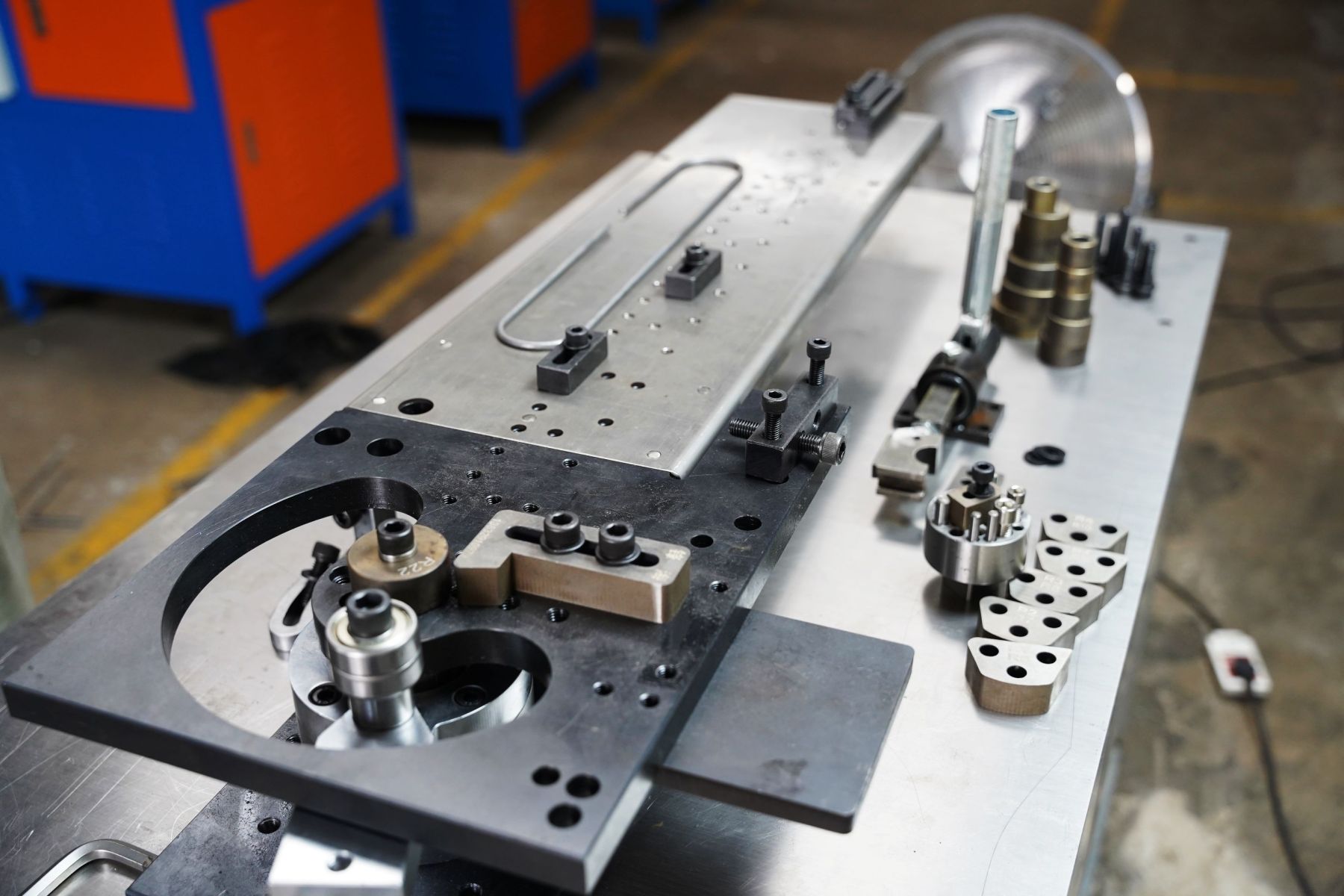 manual multifunction bender