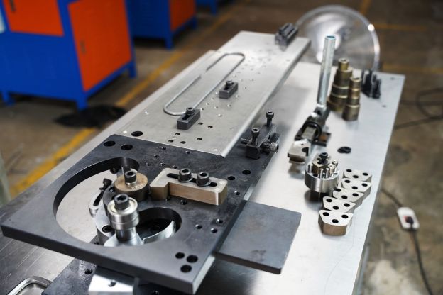 manual multifunction bender