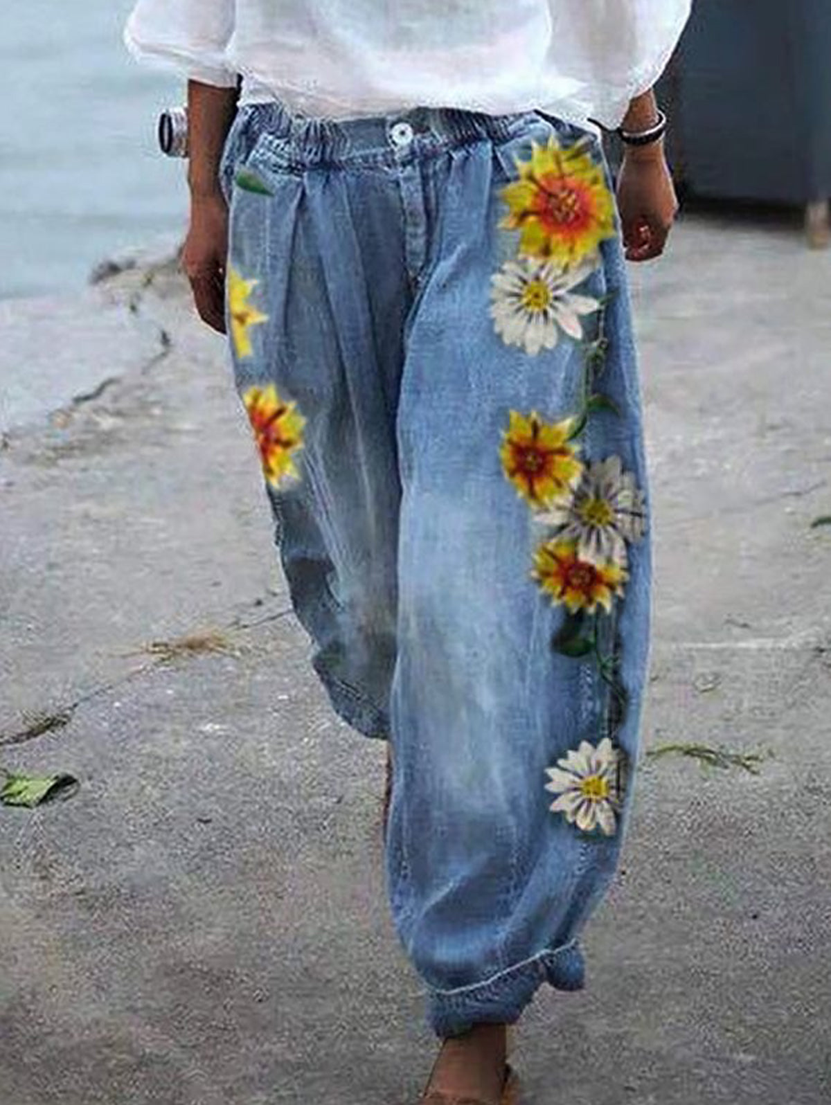 UR Women's Loose Printed Casual Jeans