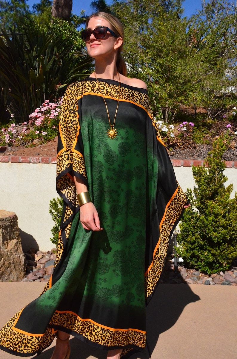 emerald green evening gown
