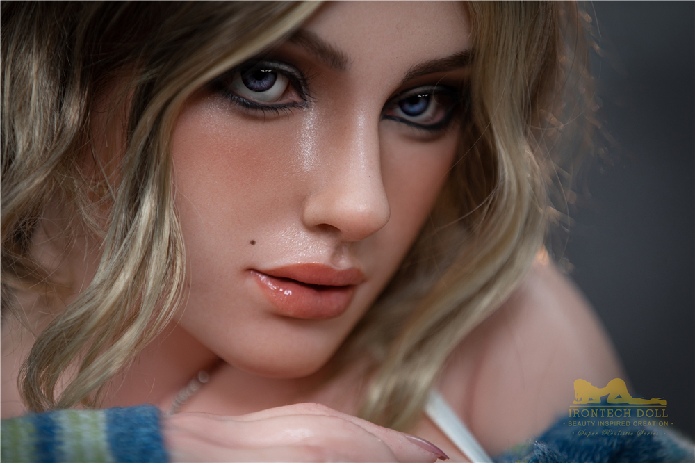 4ft98/152cm A Cup Silicone Sex Doll – Luna-Lilysuck