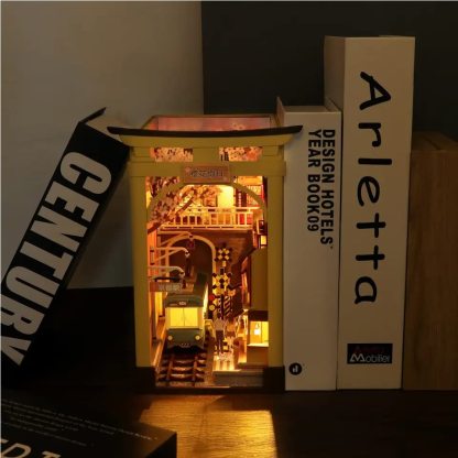 Sakura Holiday DIY Book Nook Kit-Book Nook World