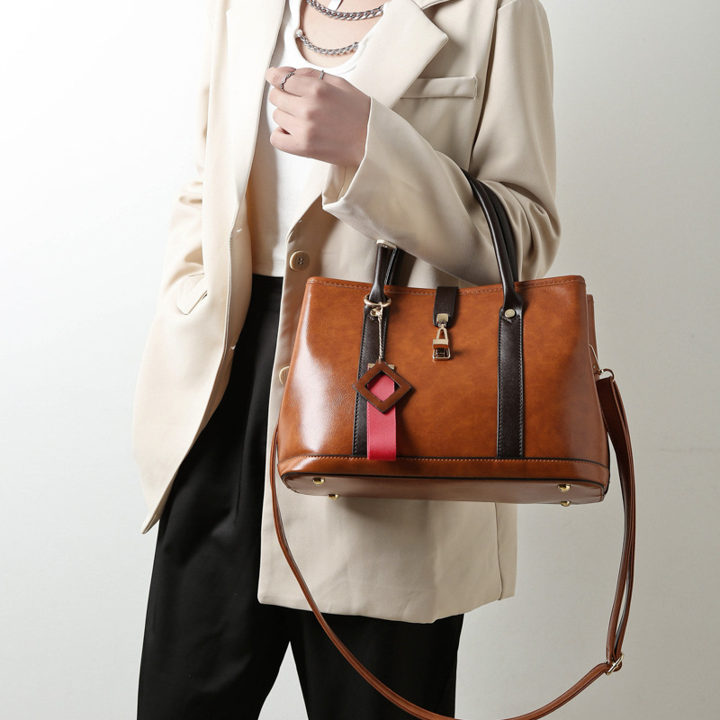Trendy Retro Simple One-Shoulder Crossbody Bag