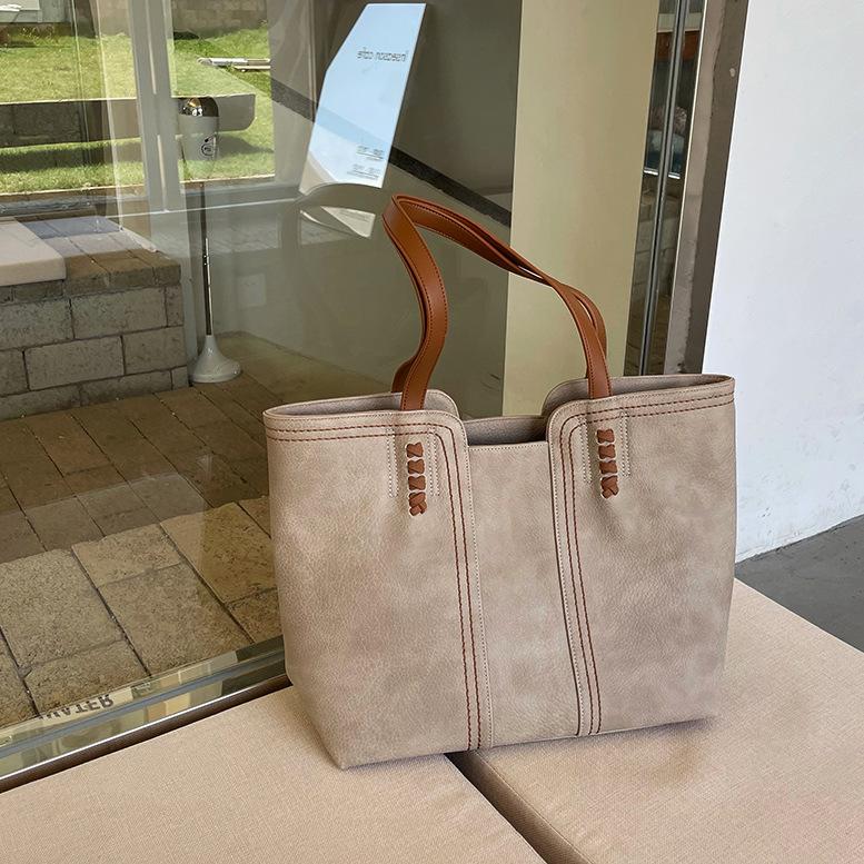 New Fashion Atmosphere Simple Tote Bag Retro Large Capacity Shoulder Portable Commuter Bag Women
