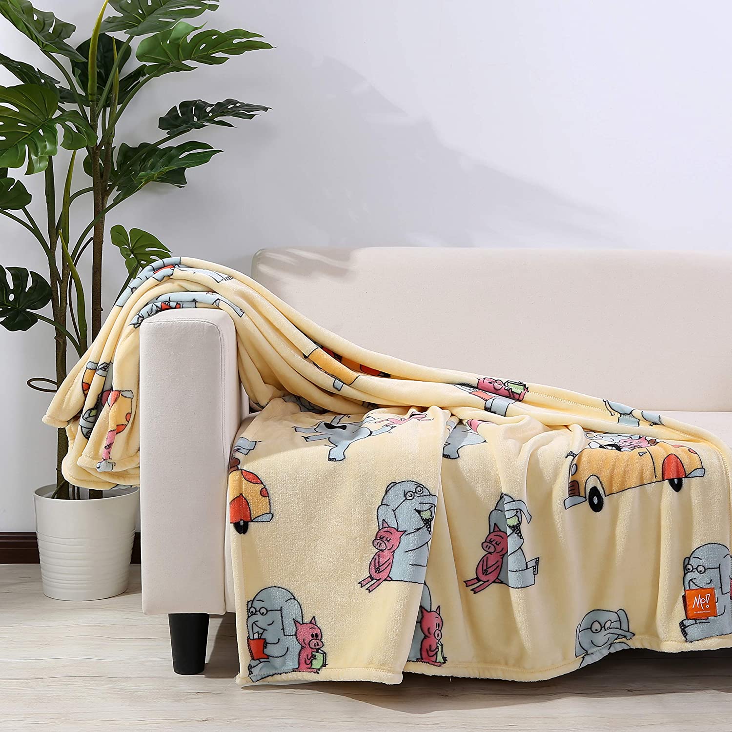 Luxury Soft Cozy Plush Throw Blanket, Elephant Piggie