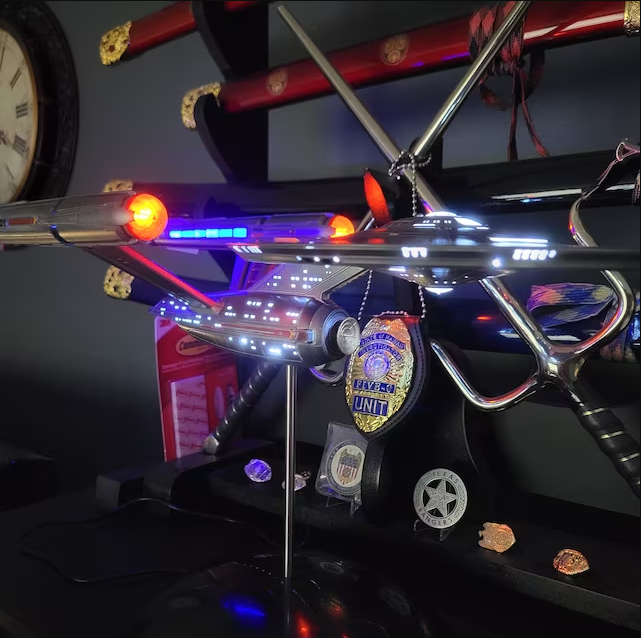 (LIMITED EDITION) 🔥Star Trek U.S.S. Enterprise 1:1000 Scale Set Prop Replica Model-Festivesl