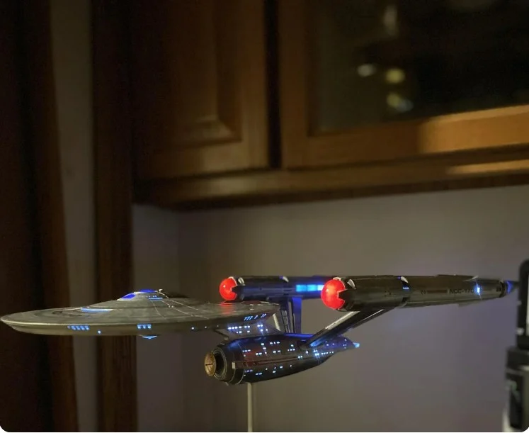 (LIMITED EDITION) 🔥Star Trek U.S.S. Enterprise 1:1000 Scale Set Prop Replica Model-Festivesl