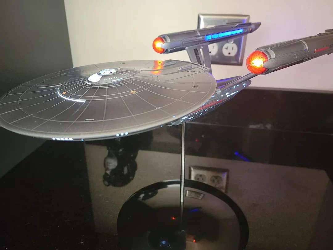(LIMITED EDITION) 🔥Star Trek U.S.S. Enterprise 1:1000 Scale Set Prop Replica Model-Festivesl