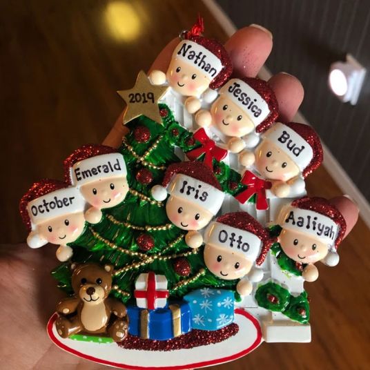 Personalized Engraved Peeking Family of 2-8 Personalized Christmas Ornament-Festivesl