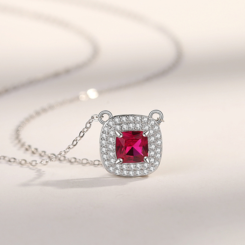 925 Sterling Silver Pendant Necklace with Zircon