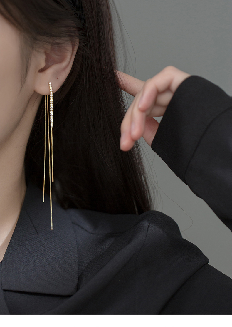 925 Sterling Silver Long Chain Dangle Earring with Cubic Zirconia