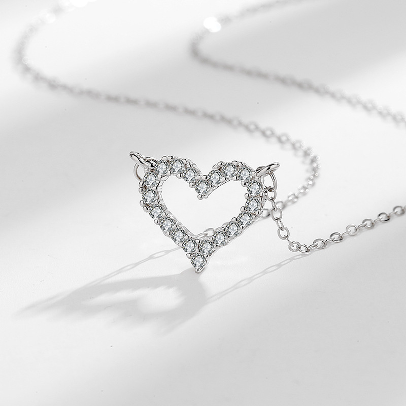 925 Sterling Silver Pendant  Necklace Unique Casual Heart Design