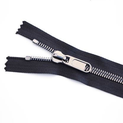 Smooth Manufacturer Wholesale Zipper Custom Side Metal Zipper-QLQ Zipper