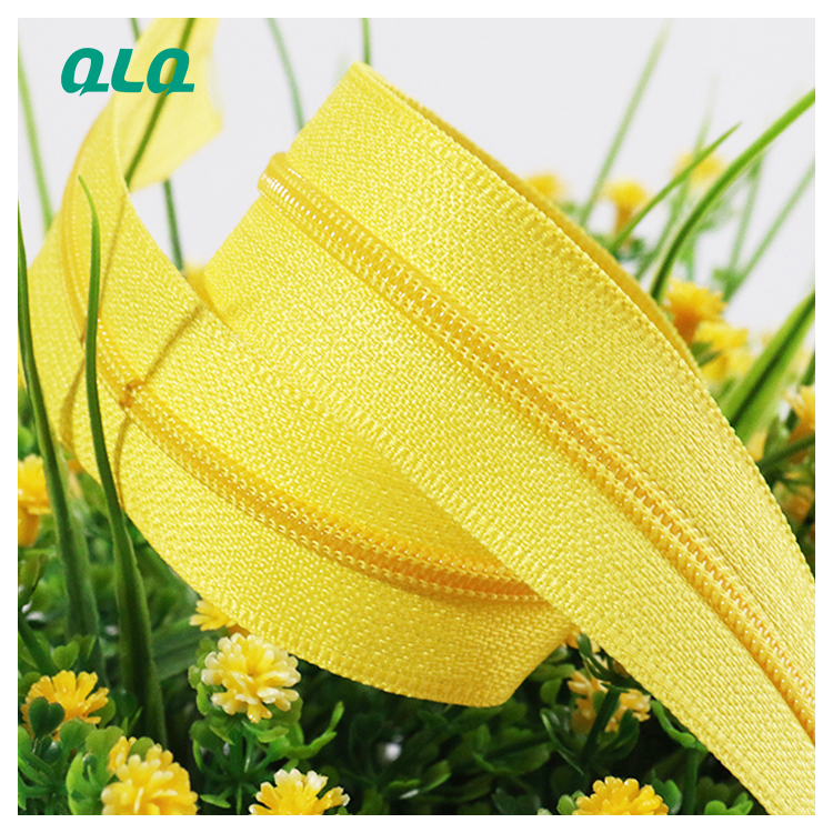 Factory Custom High Quality Colorful Competitive Nylon Zipper -QLQ Zipper
