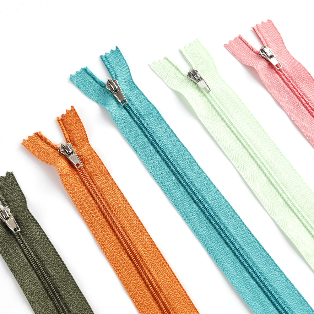 Versatile Custom High Quality Finished Close-end Zipper 3#5# 7#8# for Cushion Mattress Sofa Zipper Roll Durable Nylon Zipper
