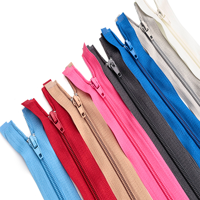 Manufactory customized high quality long chain zipper 3# 5# 7# 8# closed-end nylon zipper for cushion mattress sofa zipper