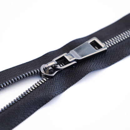 Customized Color Length Closed-end Metal Zipper with Auto-lock Slider and Long Puller-QLQ Zipper