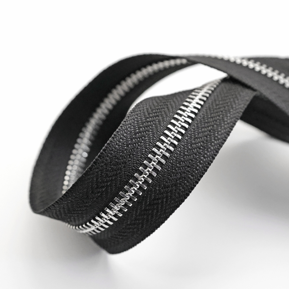 #5 Long Chain Jeans Metal Zipper With Black Tape and Nickel Teeth Stainless Steel Metal Zipper For Bags Metal Zipper Roll