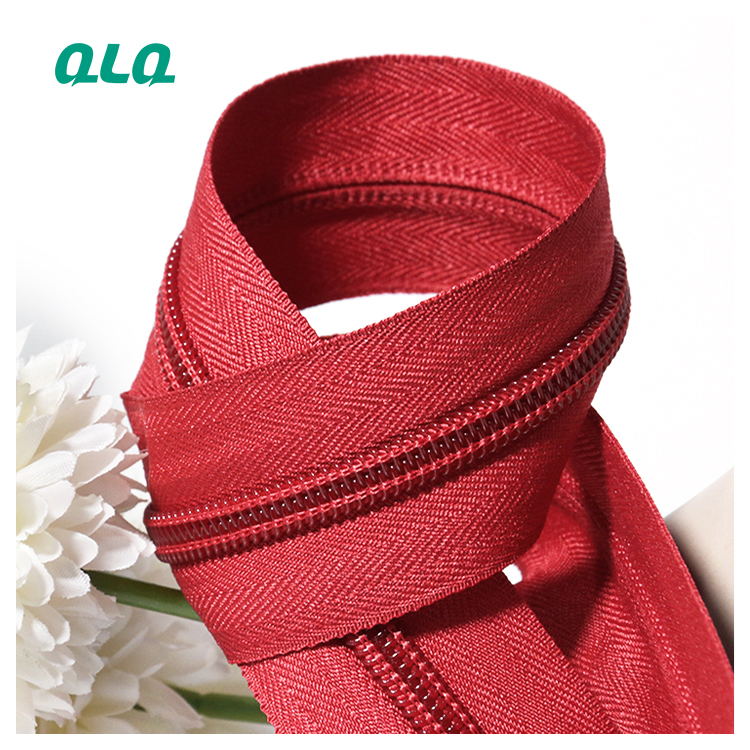 Factory Custom High Quality Colorful Competitive Nylon Zipper -QLQ Zipper