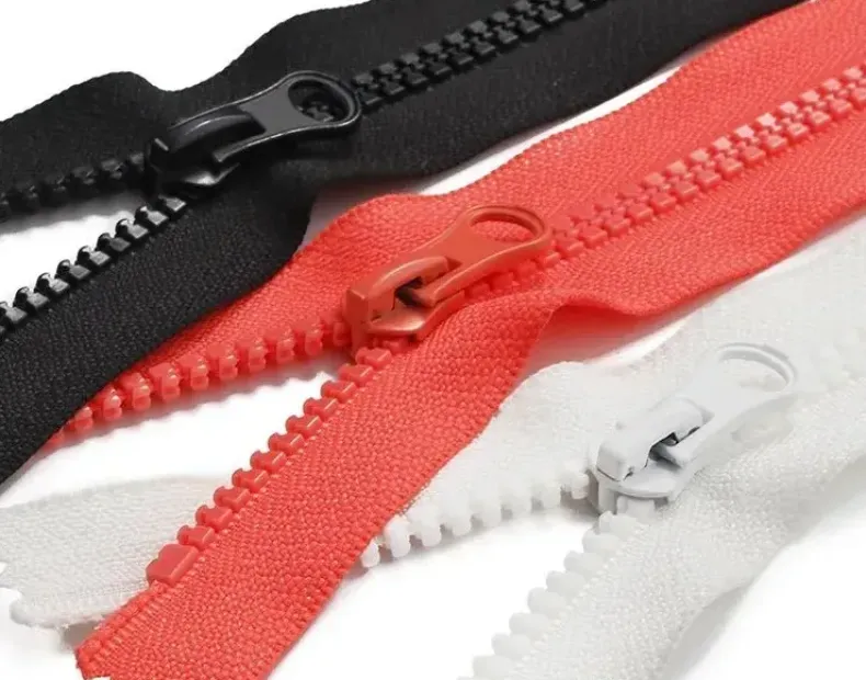 three kinds color of zippers