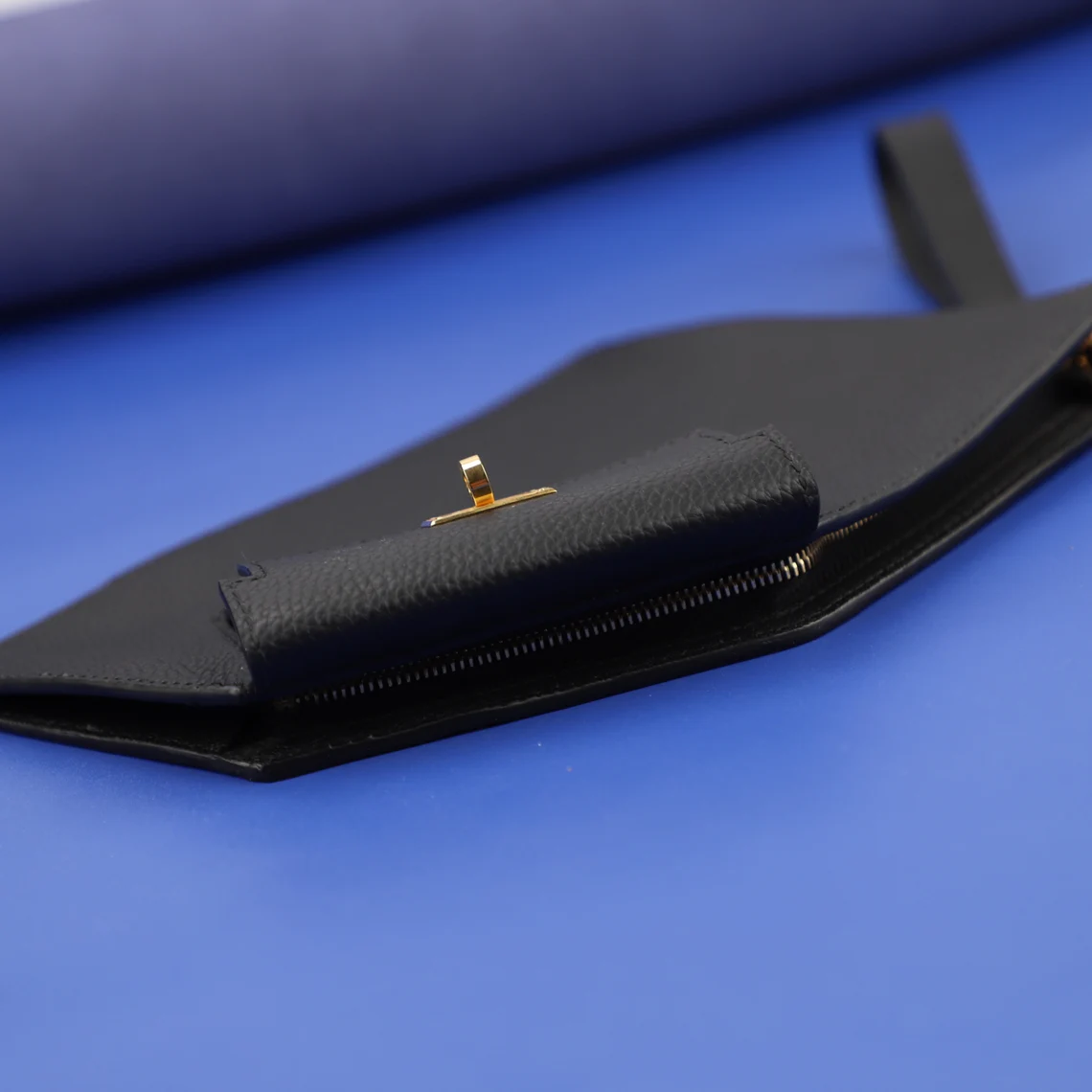 Customize and Hand stitching Kelly Pocket To Go Leather Clutch bag