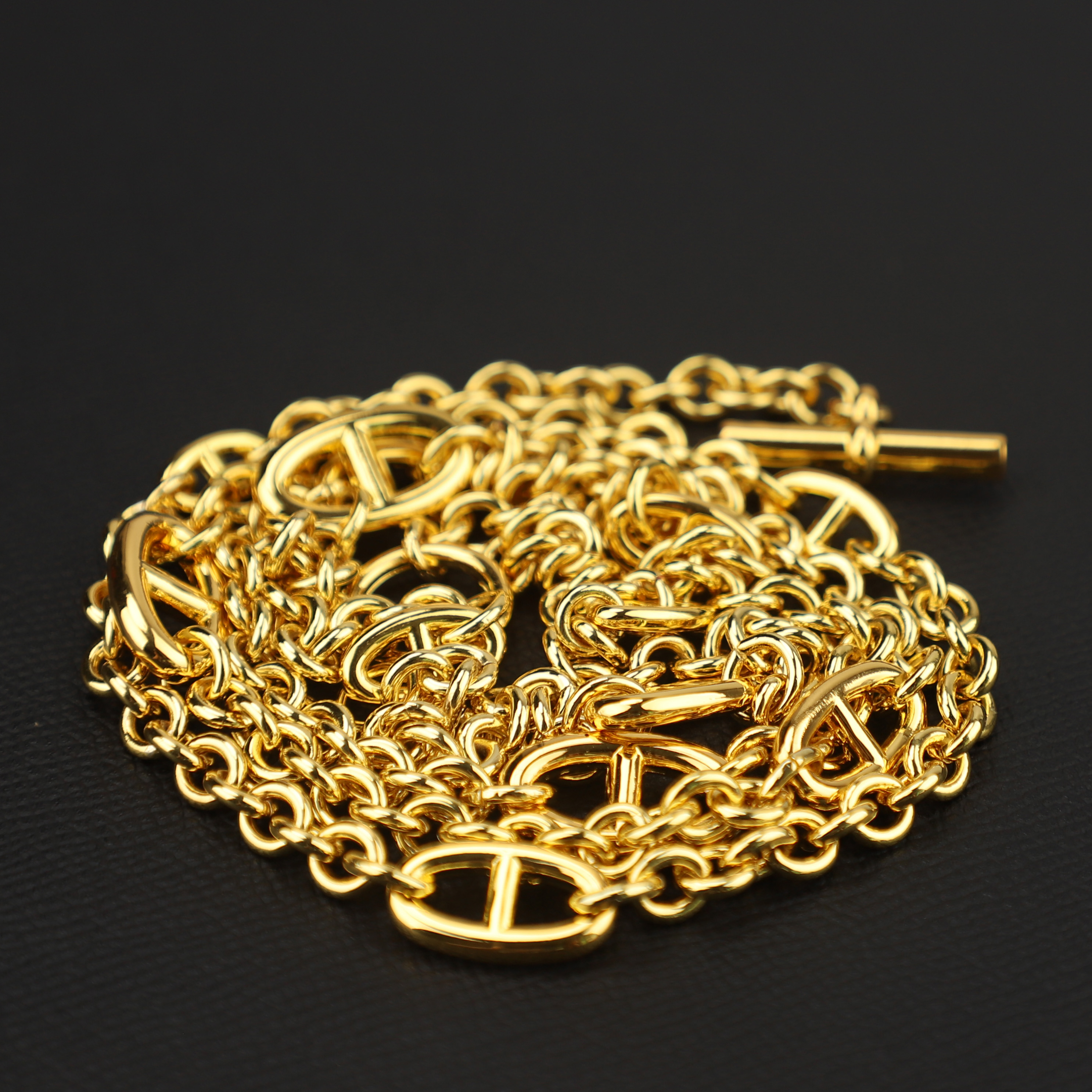 New Design The Pig nose metal chain strap