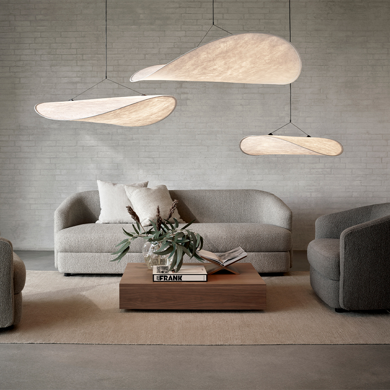 Tense Pendant Light