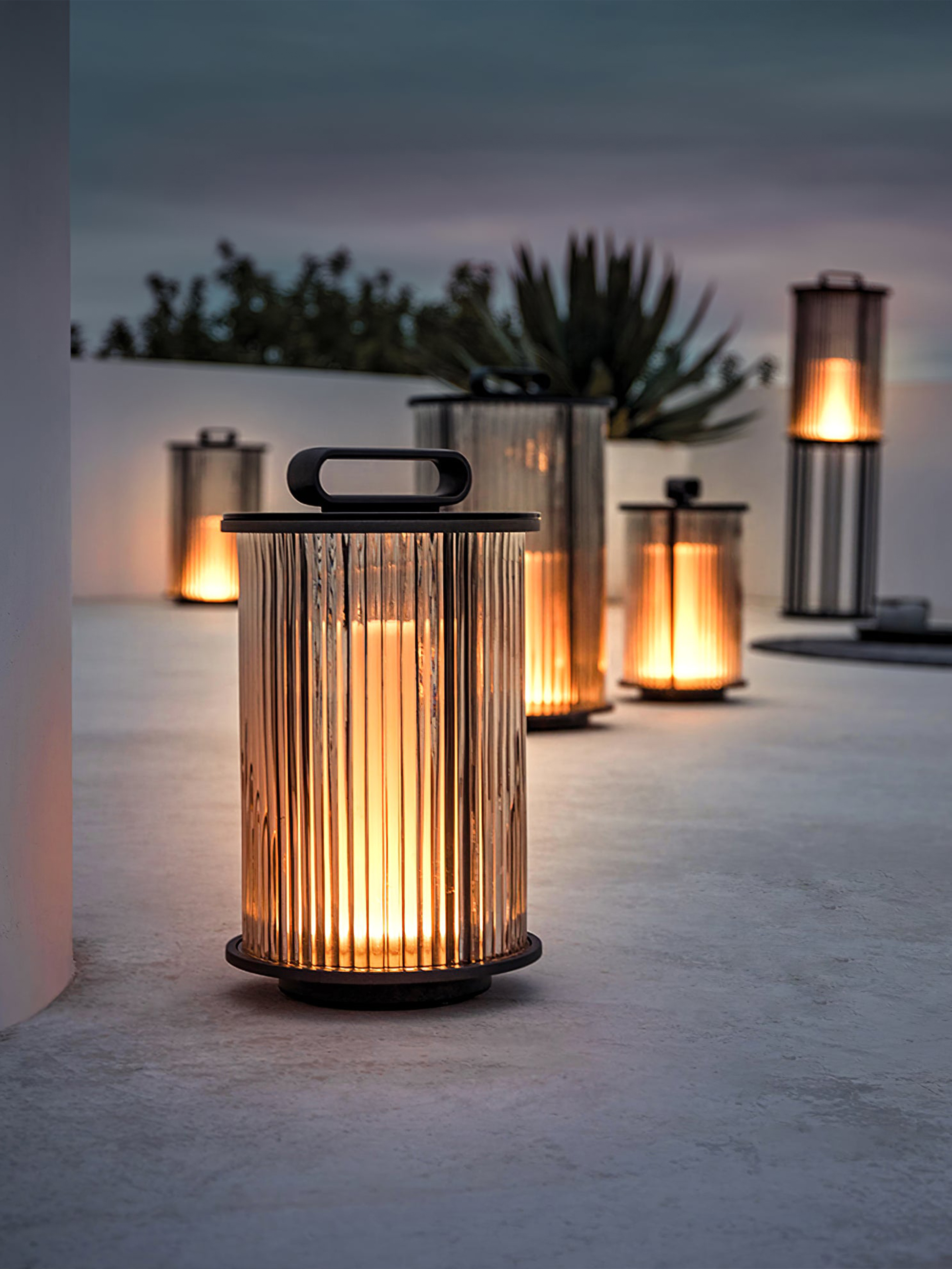 Ambient Line Lantern Garden Lights-elegalight