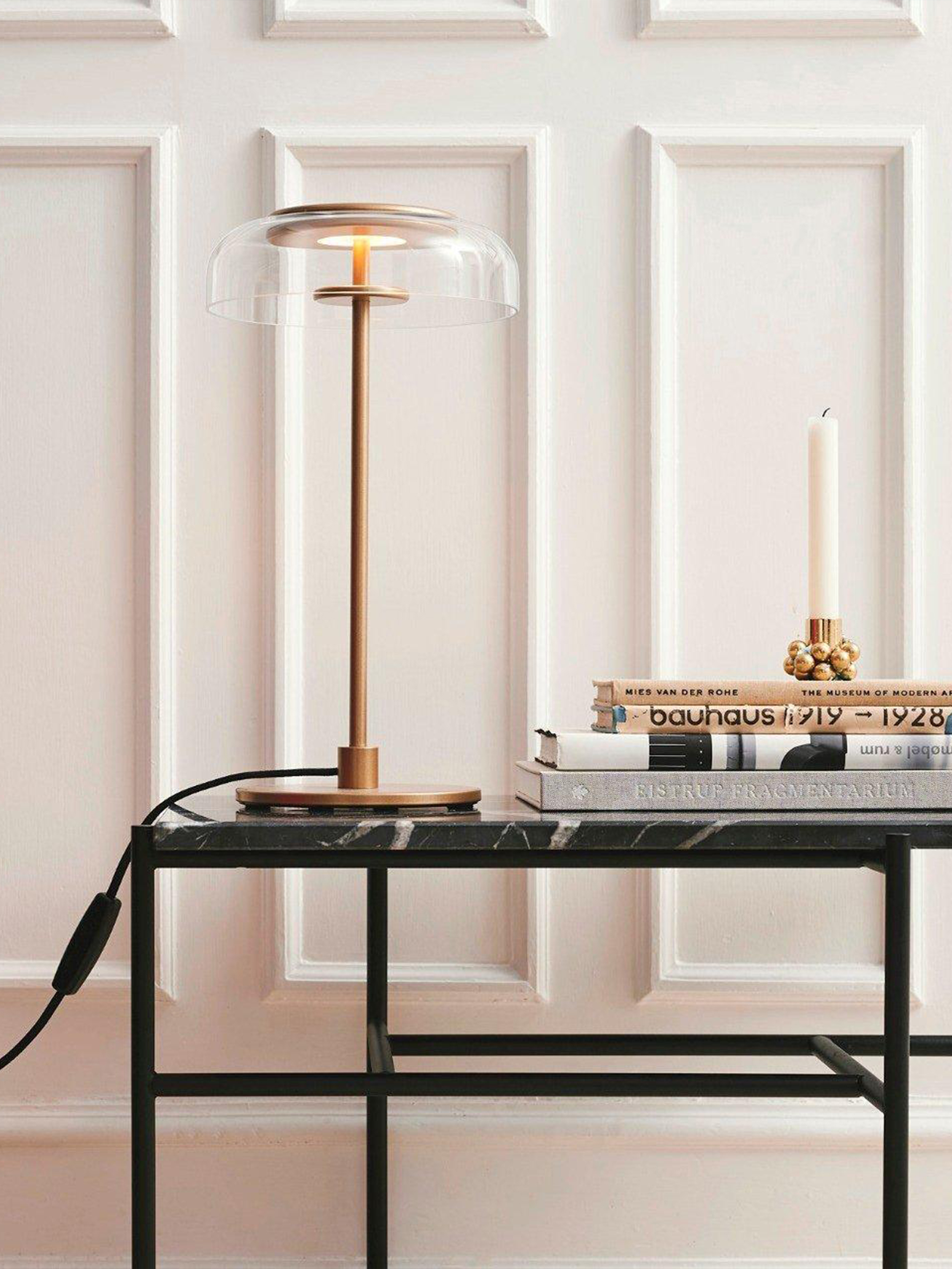 Blossi Table Lamp-elegalight