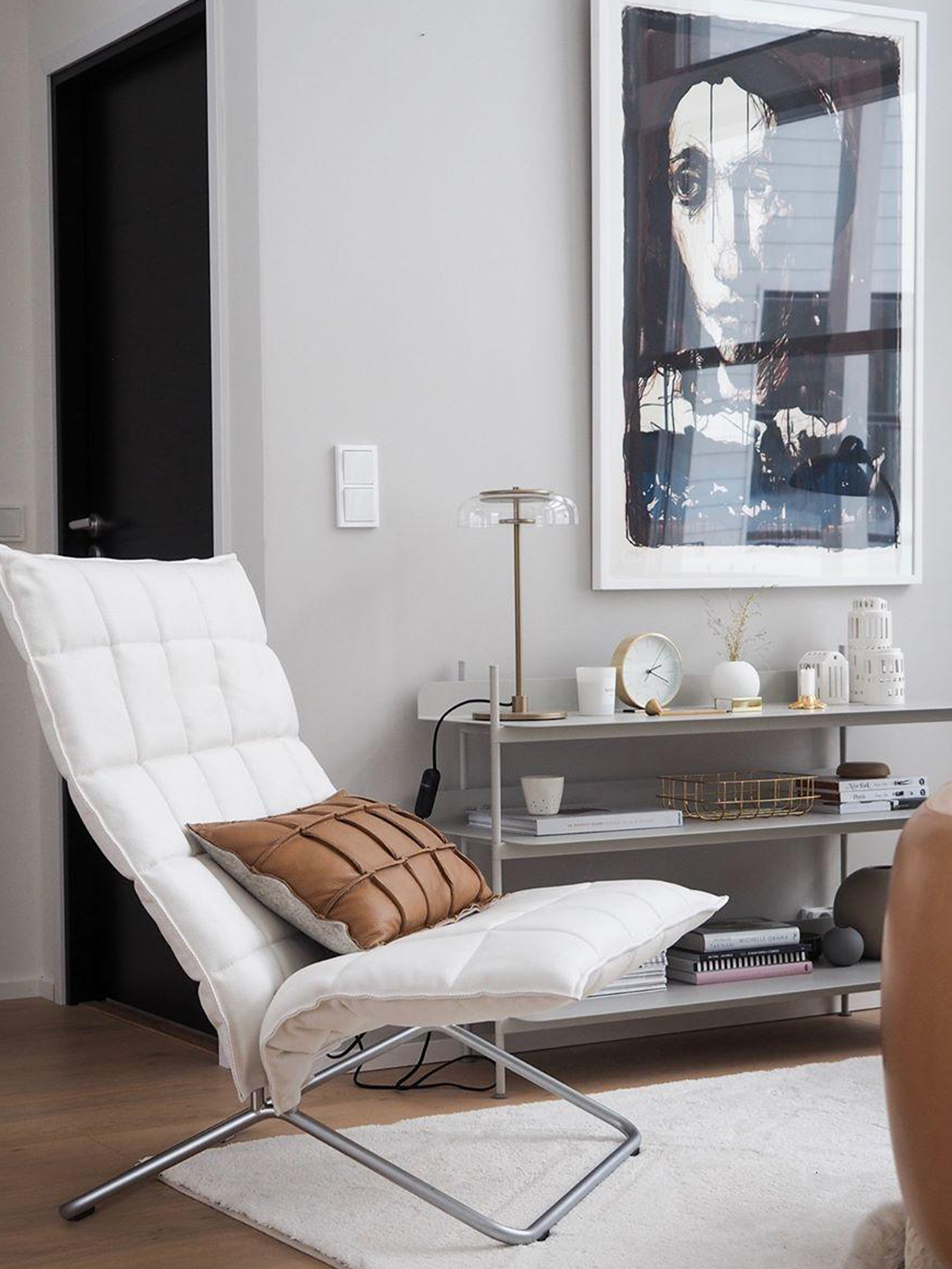 Blossi Table Lamp-elegalight