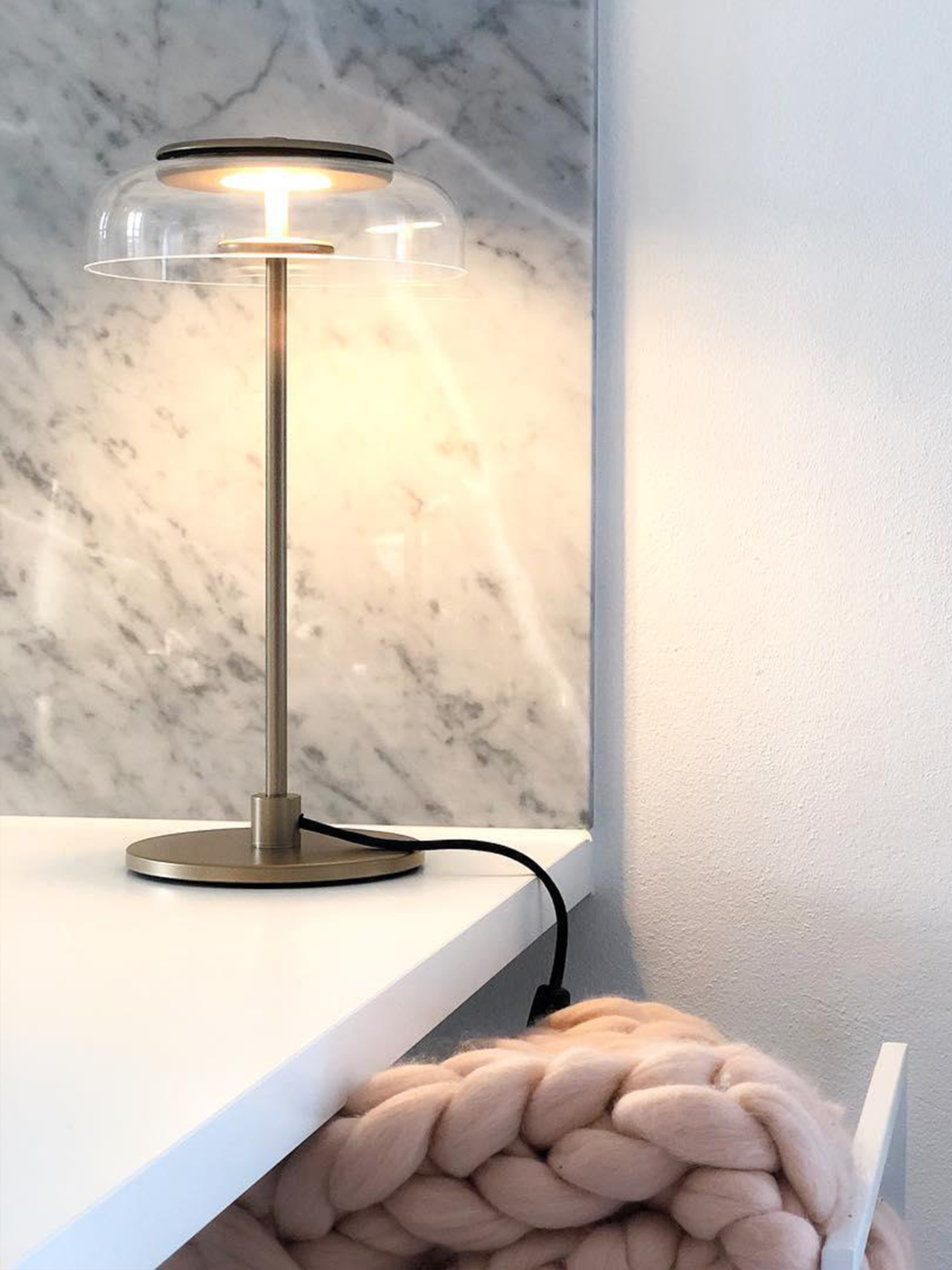 Blossi Table Lamp-elegalight