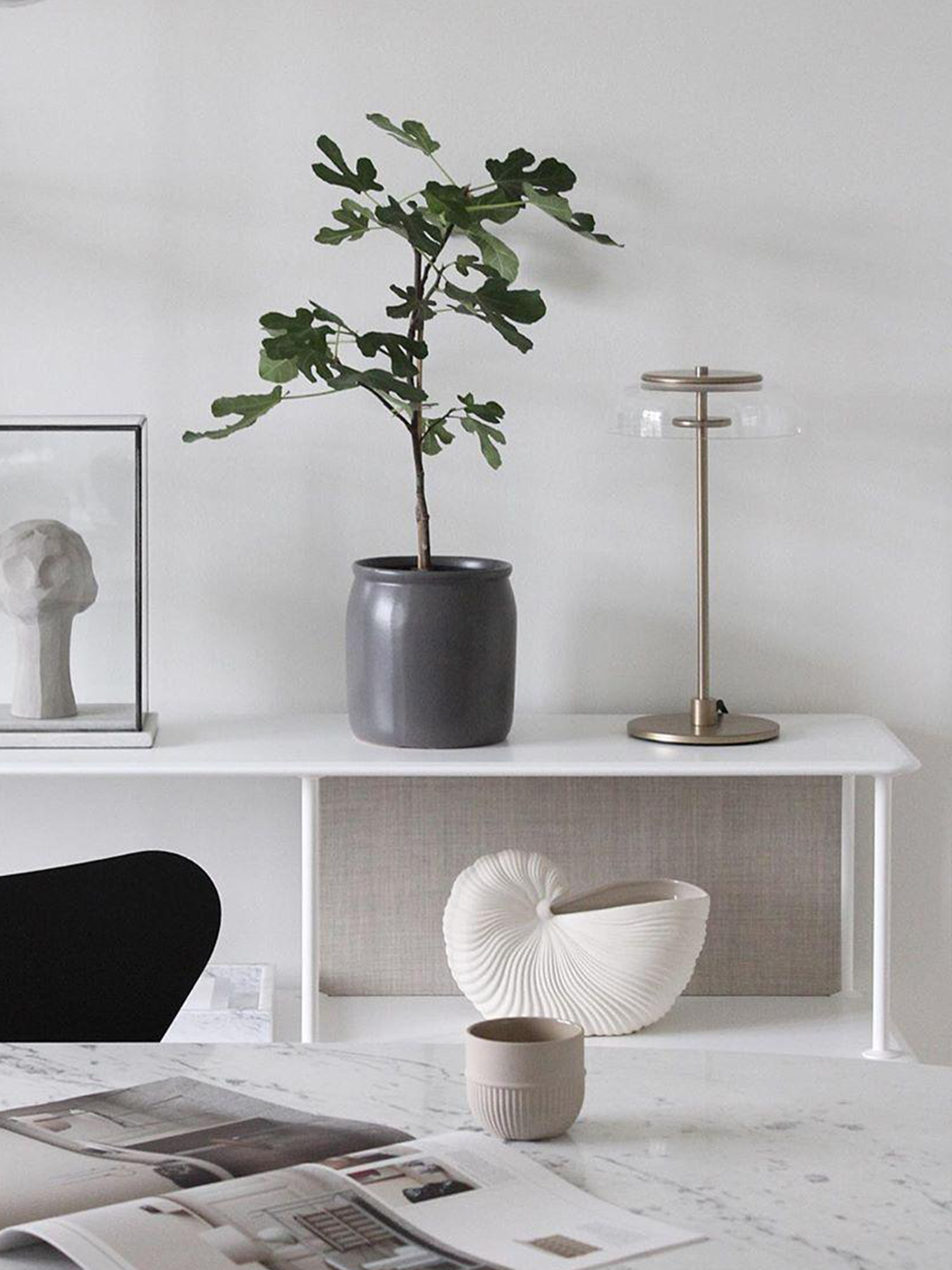 Blossi Table Lamp-elegalight