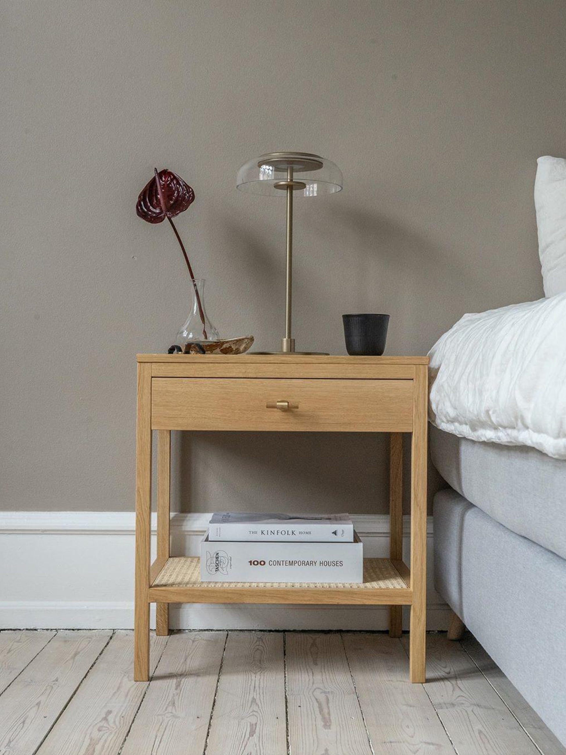 Blossi Table Lamp-elegalight