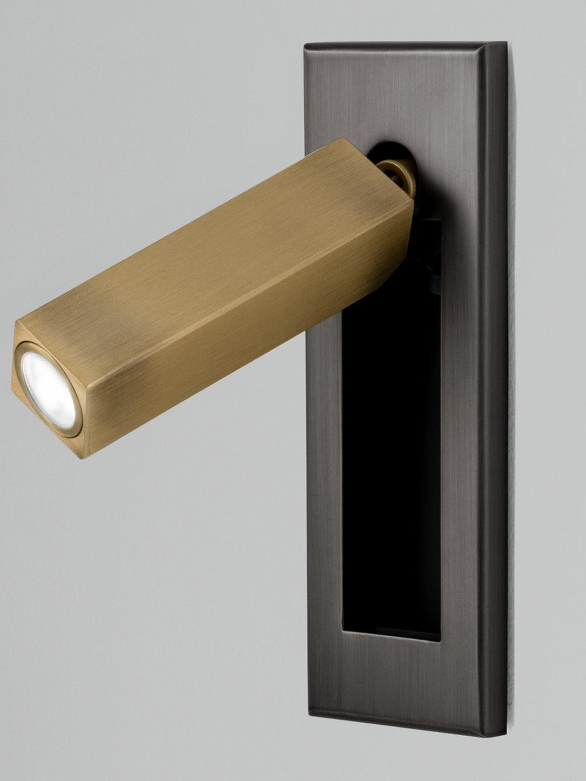 Embedded Bedside Sconce-elegalight