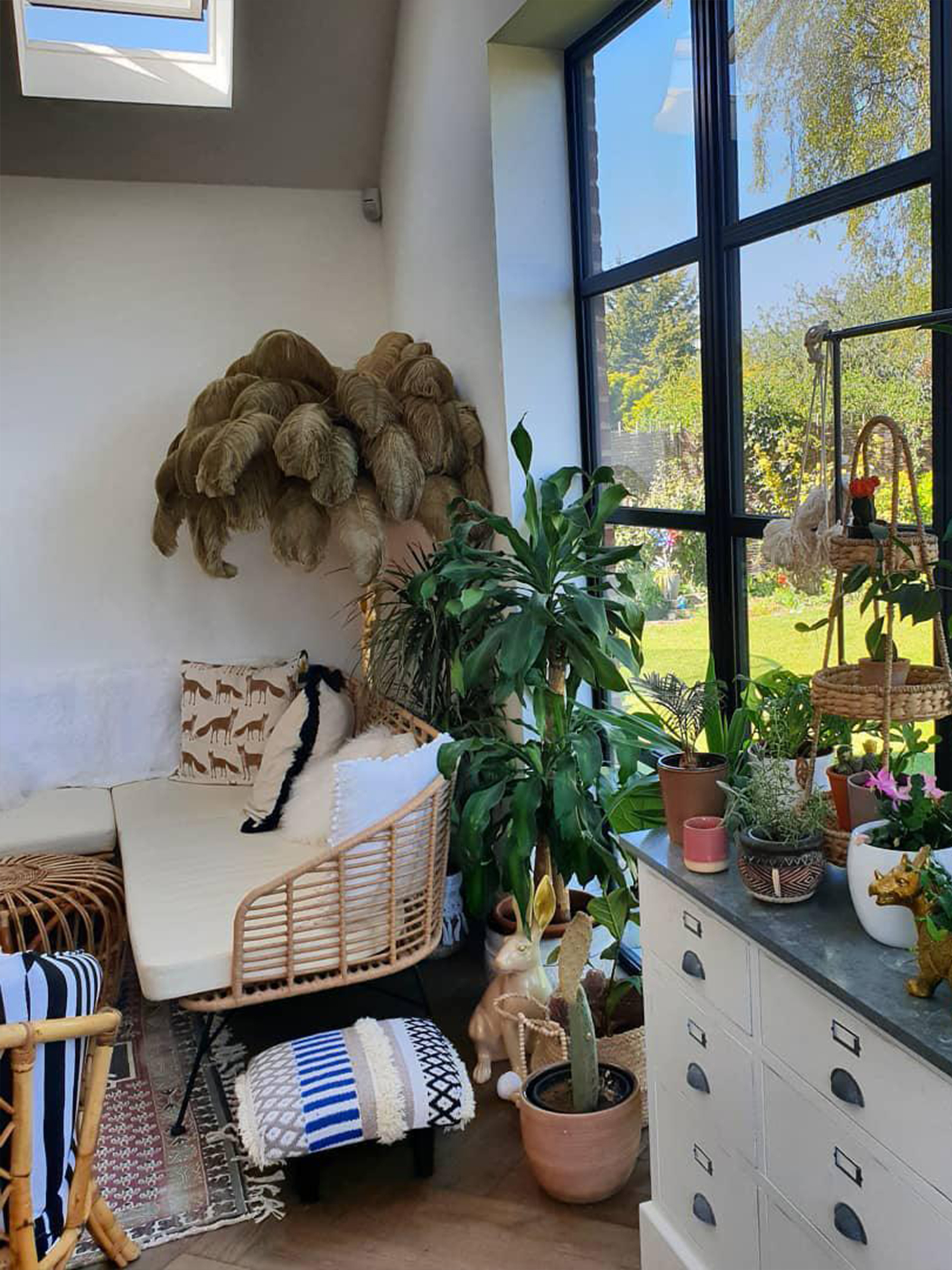 Ostrich Feather Floor Lamp-elegalight