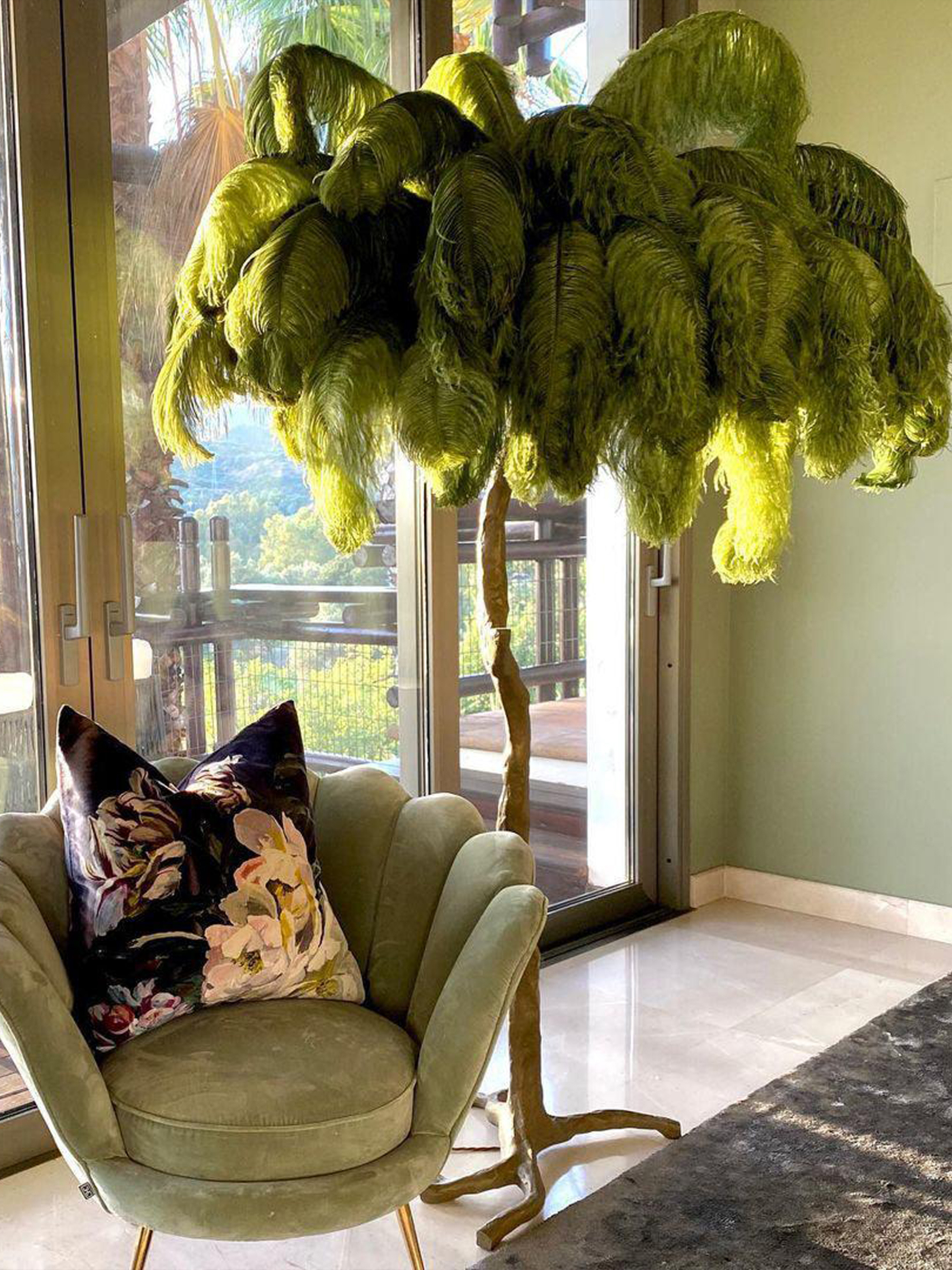 Ostrich Feather Floor Lamp-elegalight
