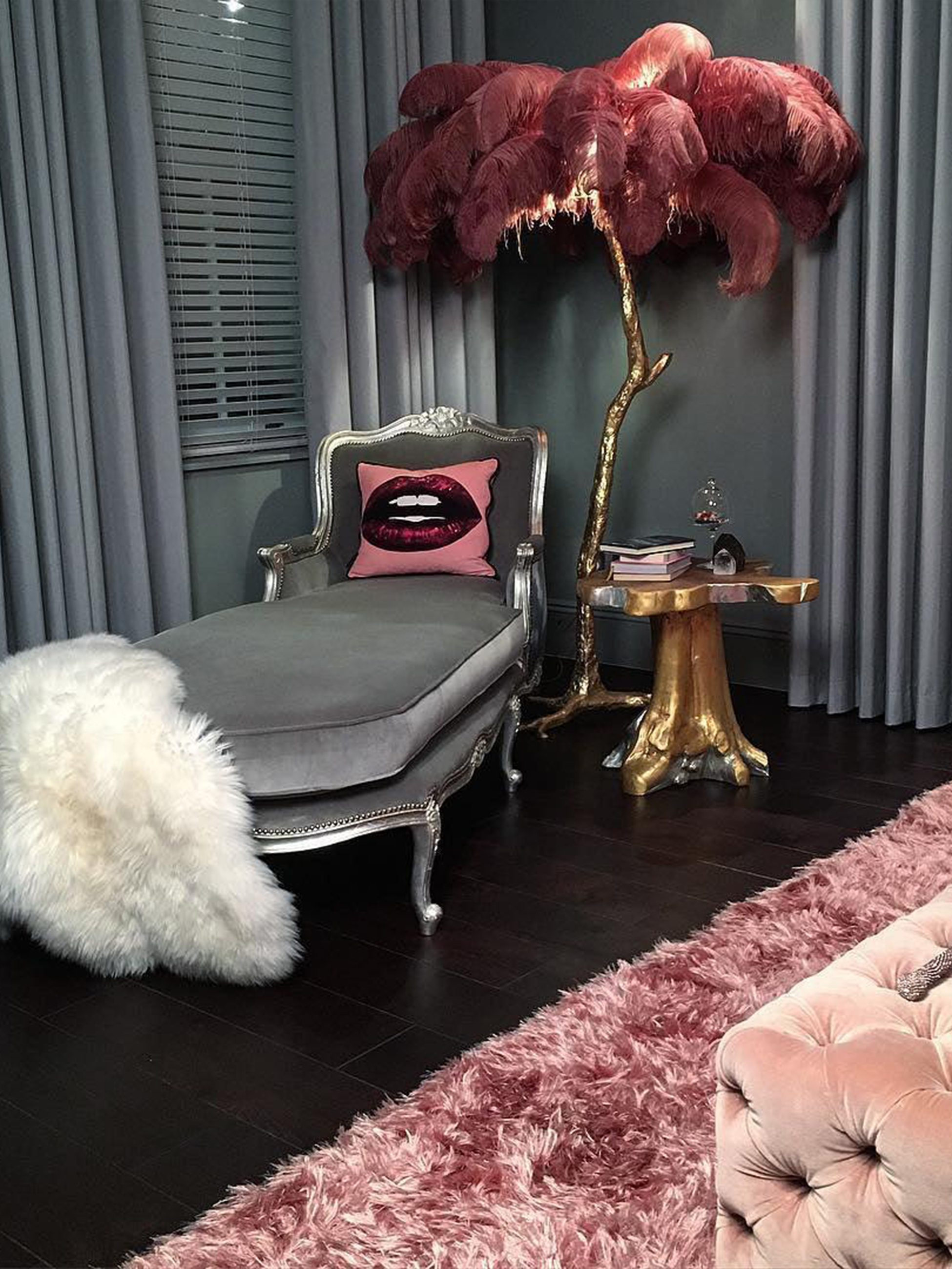 Ostrich Feather Floor Lamp-elegalight