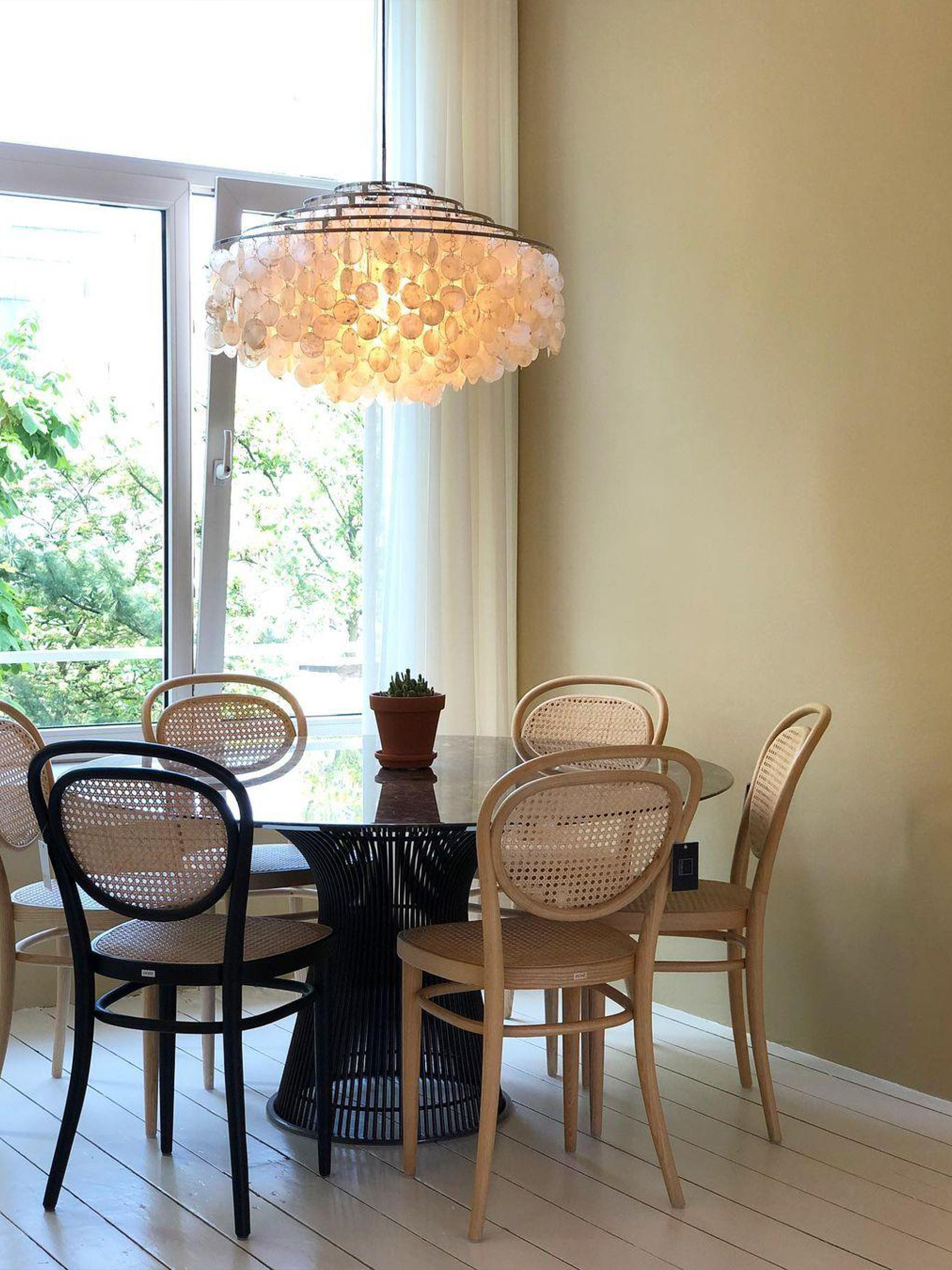 Round Shell Windbell Chandelier-elegalight
